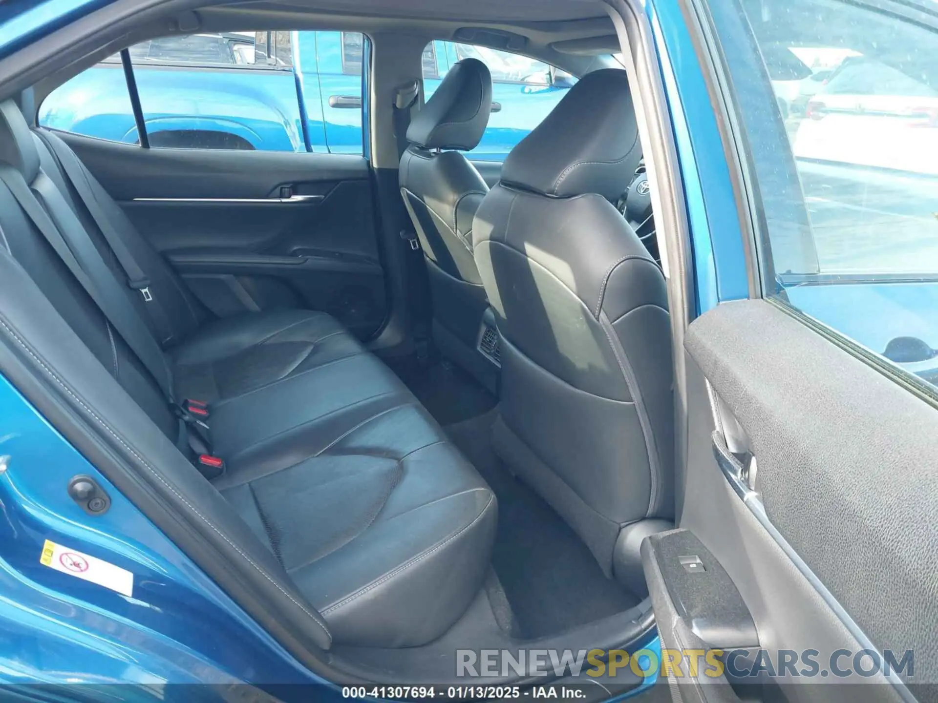8 Photograph of a damaged car 4T1B61HK8KU220089 TOYOTA CAMRY 2019