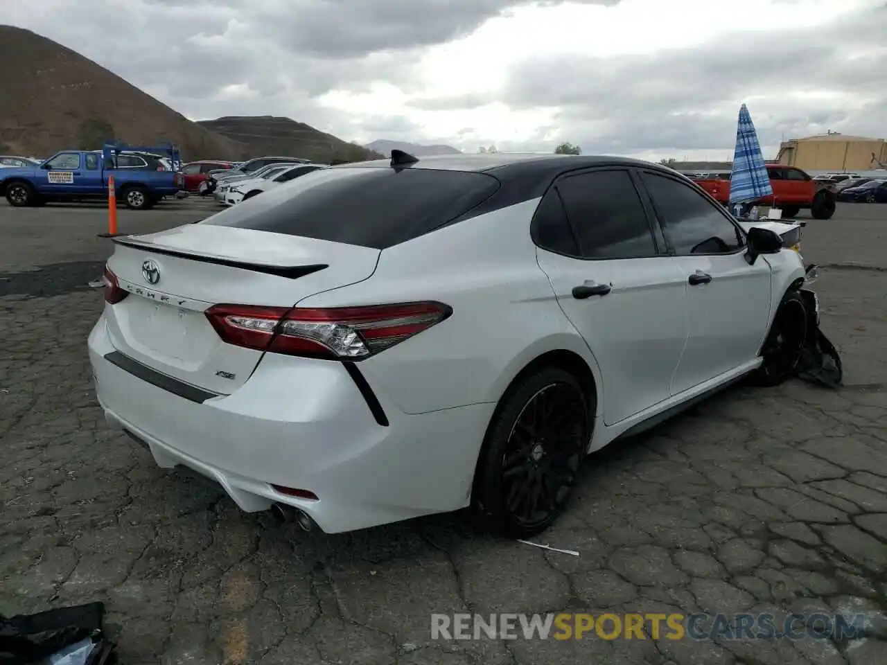 4 Photograph of a damaged car 4T1B61HK8KU224207 TOYOTA CAMRY 2019