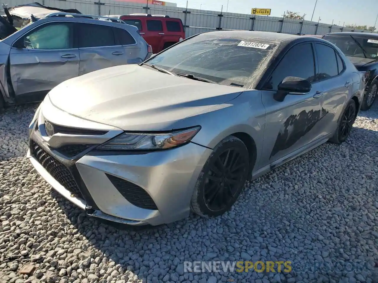 1 Photograph of a damaged car 4T1B61HK8KU228872 TOYOTA CAMRY 2019