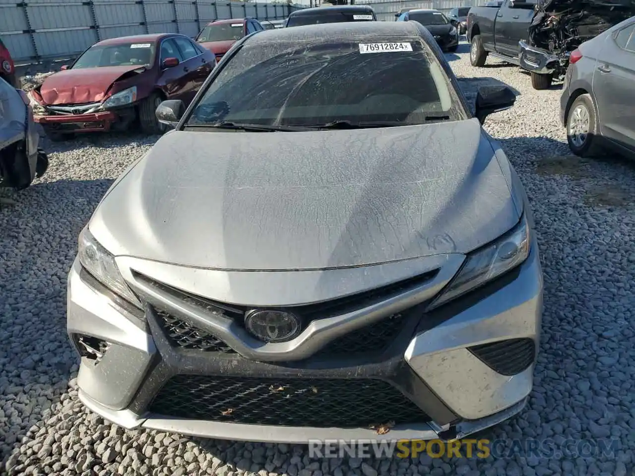 5 Photograph of a damaged car 4T1B61HK8KU228872 TOYOTA CAMRY 2019