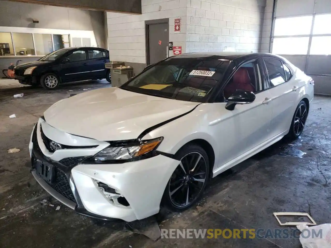 2 Photograph of a damaged car 4T1B61HK8KU256199 TOYOTA CAMRY 2019