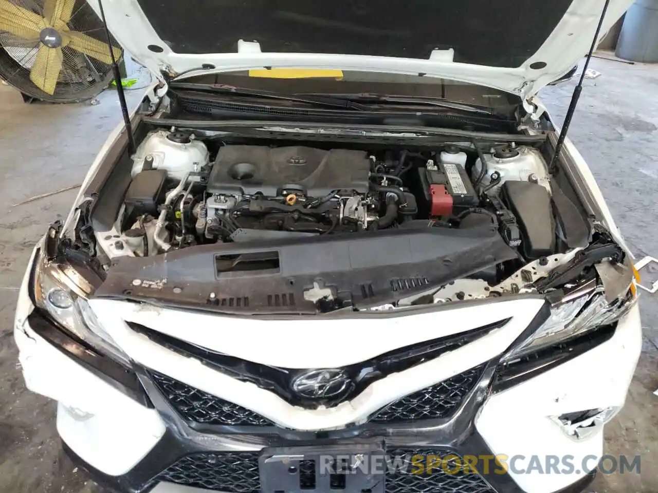 7 Photograph of a damaged car 4T1B61HK8KU256199 TOYOTA CAMRY 2019