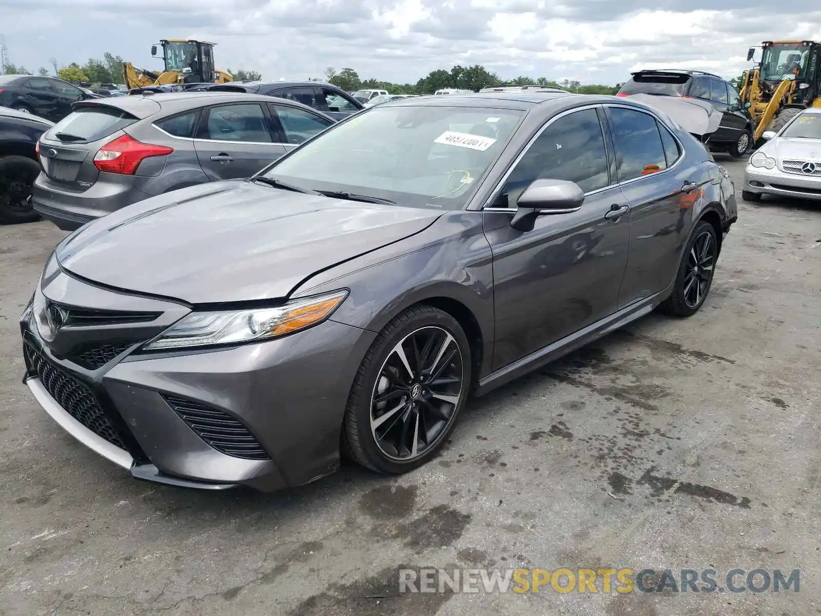 2 Photograph of a damaged car 4T1B61HK8KU281099 TOYOTA CAMRY 2019