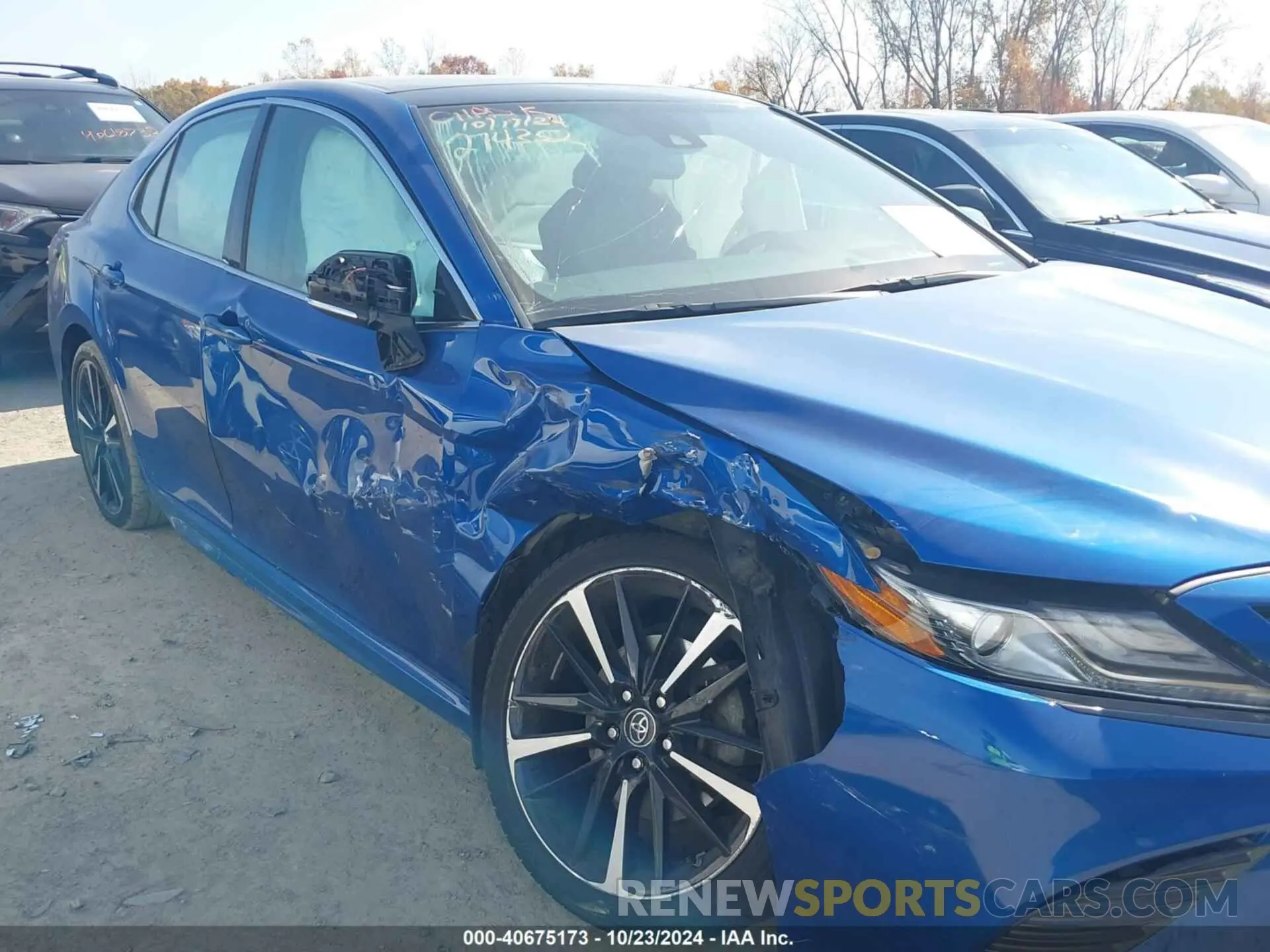 6 Photograph of a damaged car 4T1B61HK8KU286089 TOYOTA CAMRY 2019