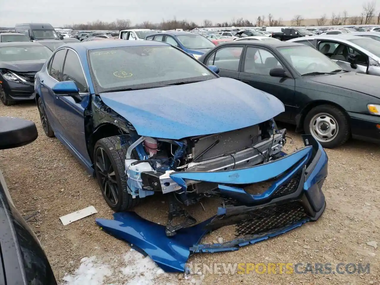 1 Photograph of a damaged car 4T1B61HK8KU299618 TOYOTA CAMRY 2019