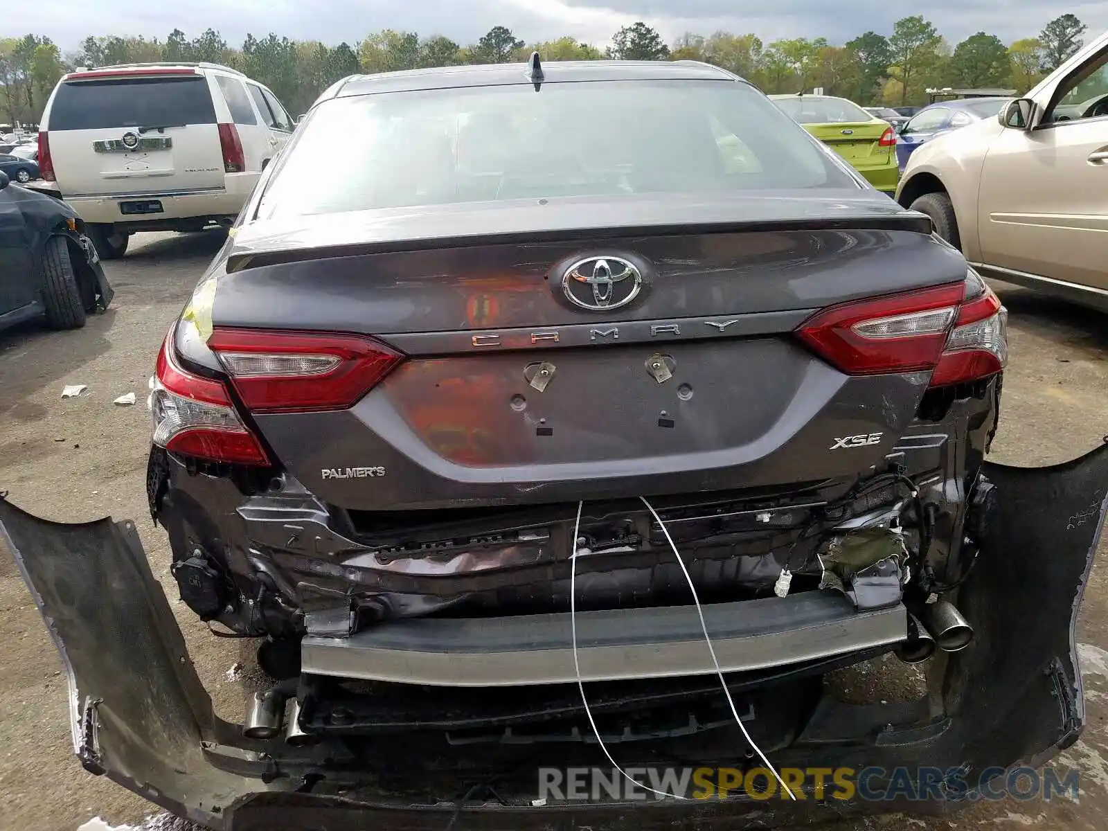 9 Photograph of a damaged car 4T1B61HK8KU702139 TOYOTA CAMRY 2019