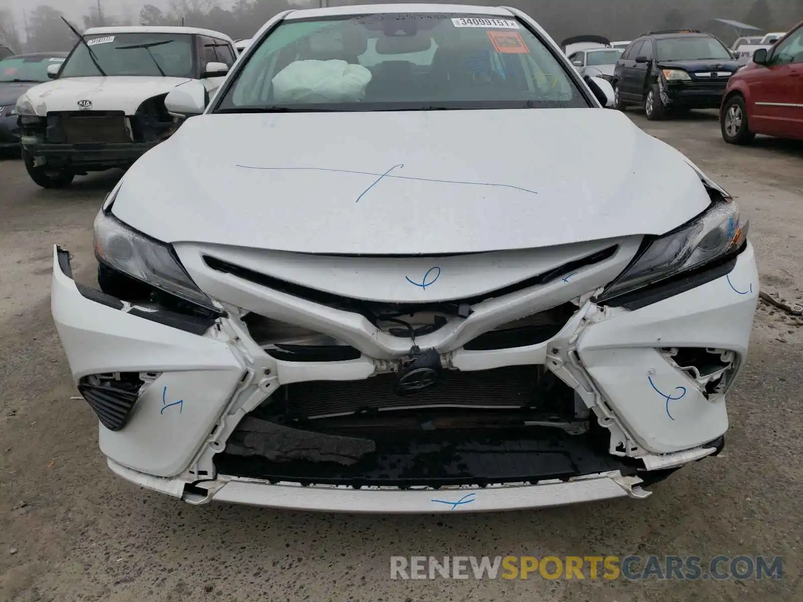 9 Photograph of a damaged car 4T1B61HK8KU709706 TOYOTA CAMRY 2019