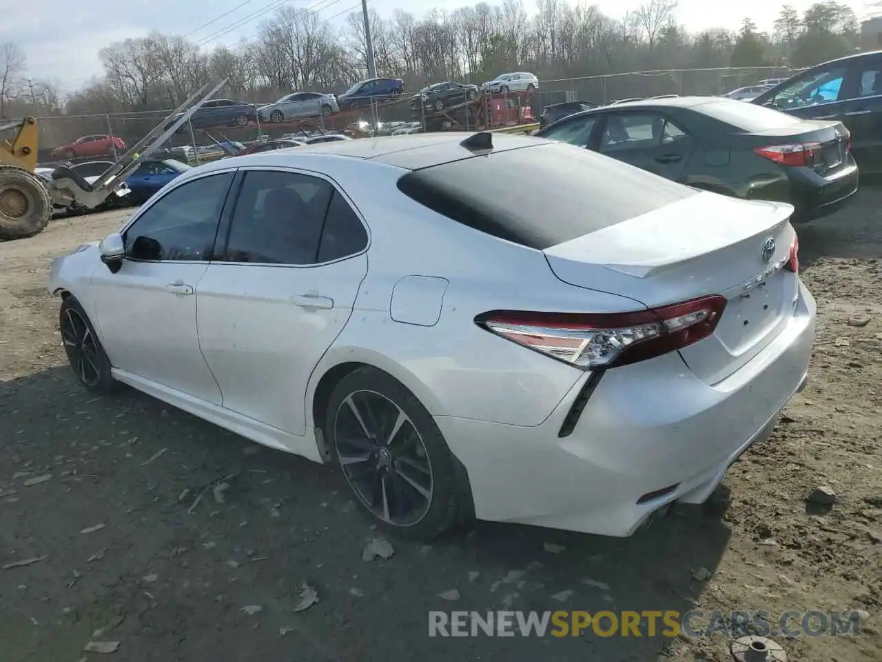 2 Photograph of a damaged car 4T1B61HK8KU711763 TOYOTA CAMRY 2019