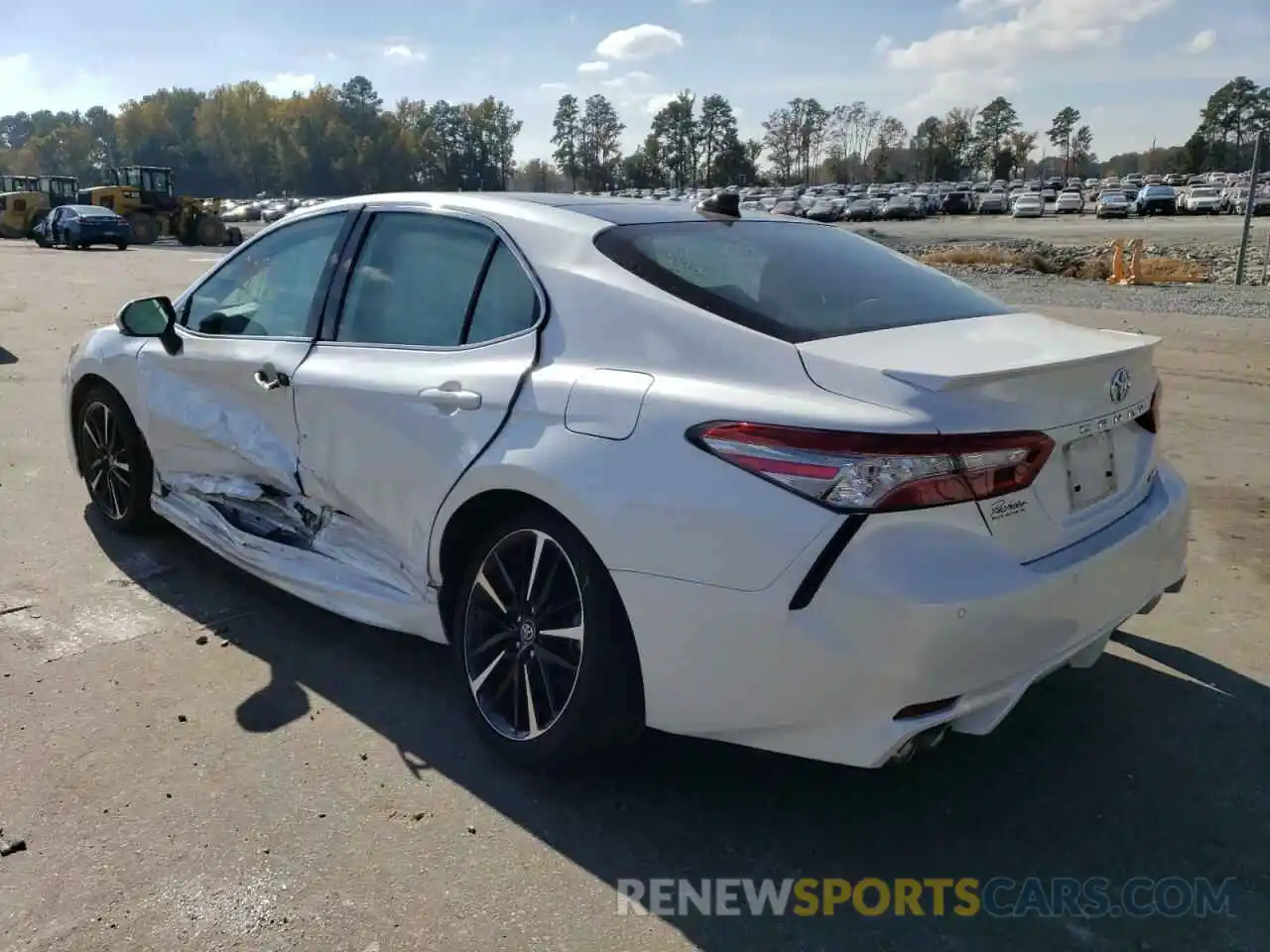 3 Photograph of a damaged car 4T1B61HK8KU720916 TOYOTA CAMRY 2019