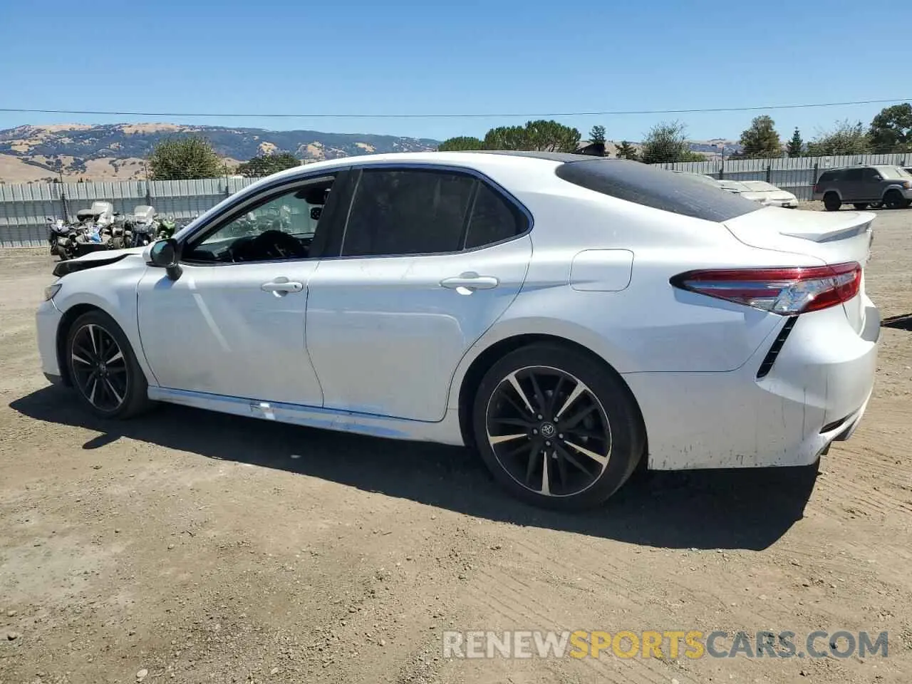 2 Photograph of a damaged car 4T1B61HK8KU739904 TOYOTA CAMRY 2019