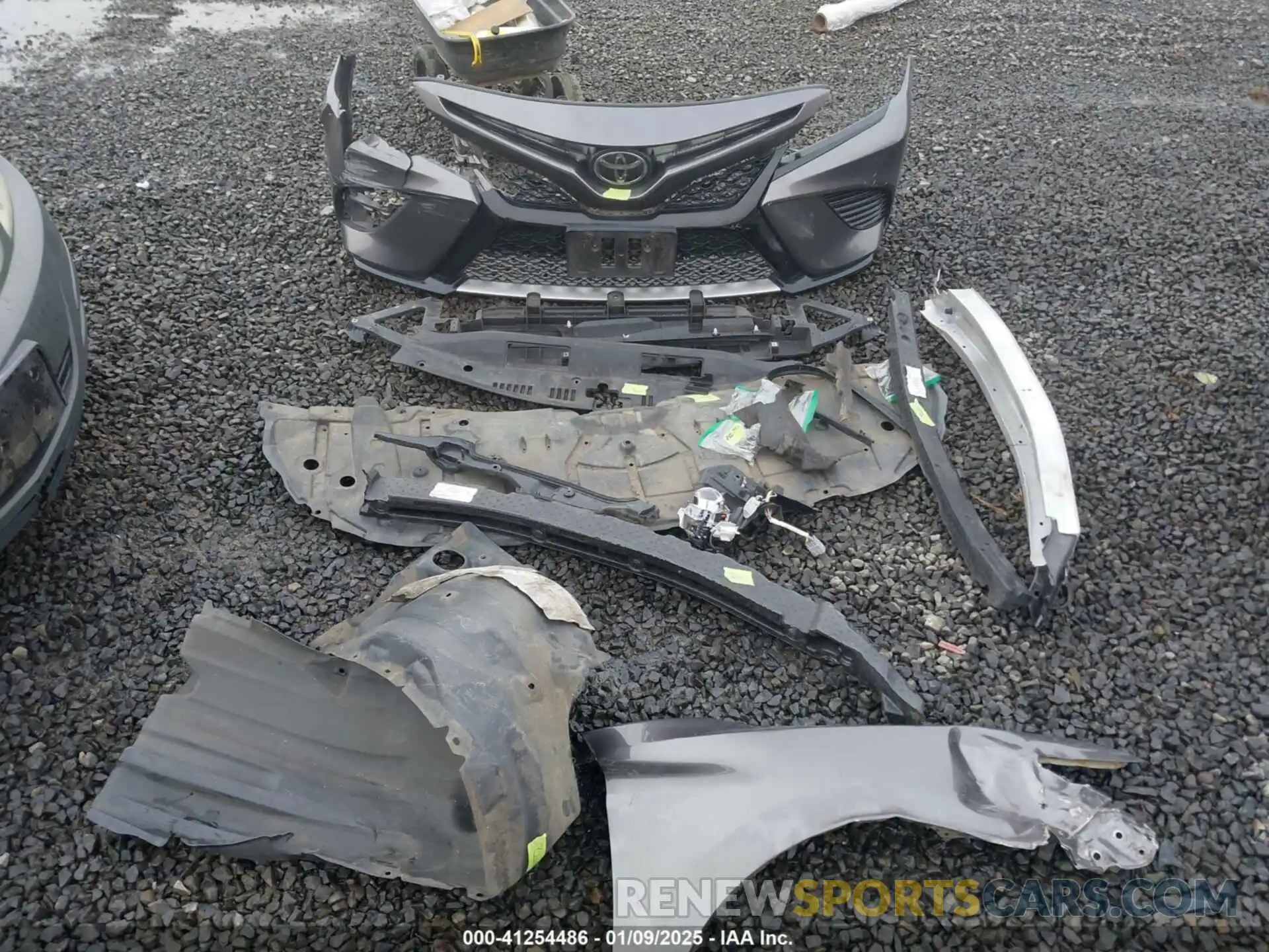 12 Photograph of a damaged car 4T1B61HK8KU748070 TOYOTA CAMRY 2019