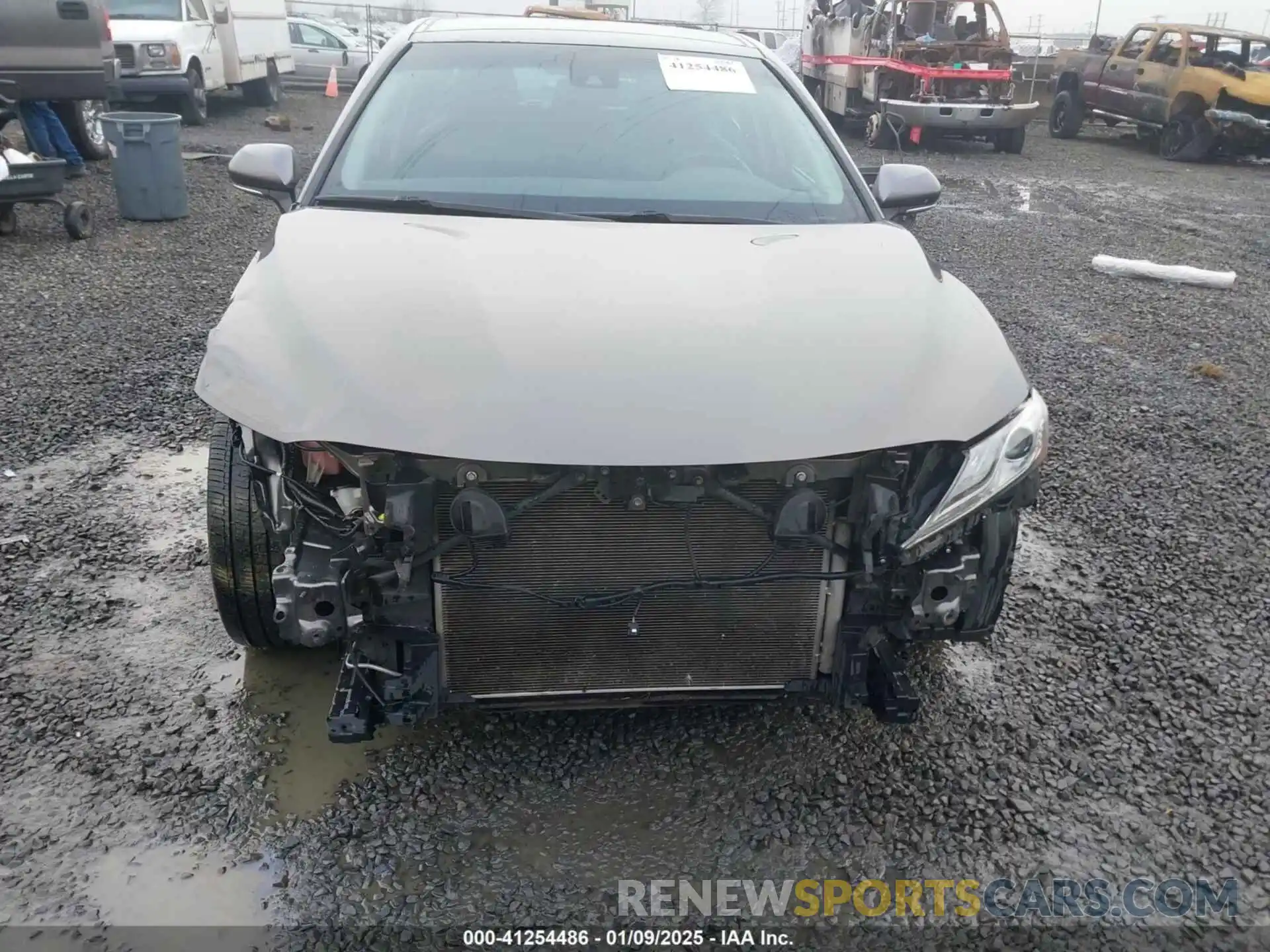 13 Photograph of a damaged car 4T1B61HK8KU748070 TOYOTA CAMRY 2019