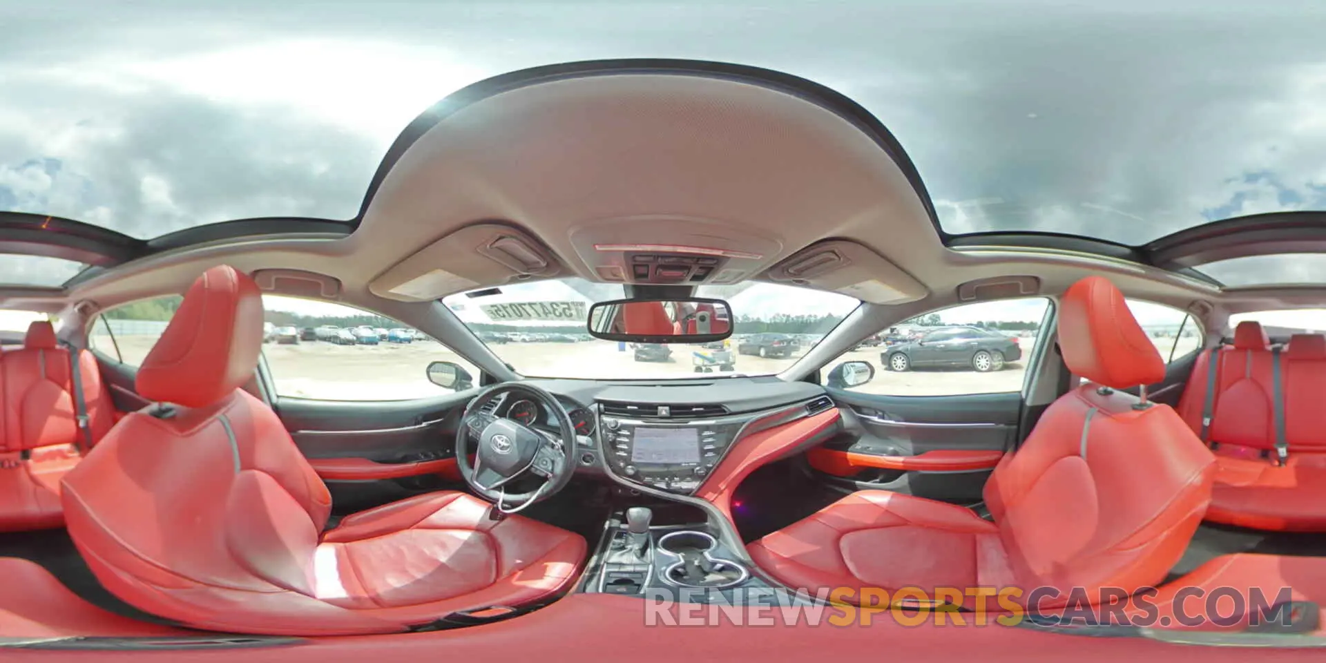 15 Photograph of a damaged car 4T1B61HK8KU779805 TOYOTA CAMRY 2019