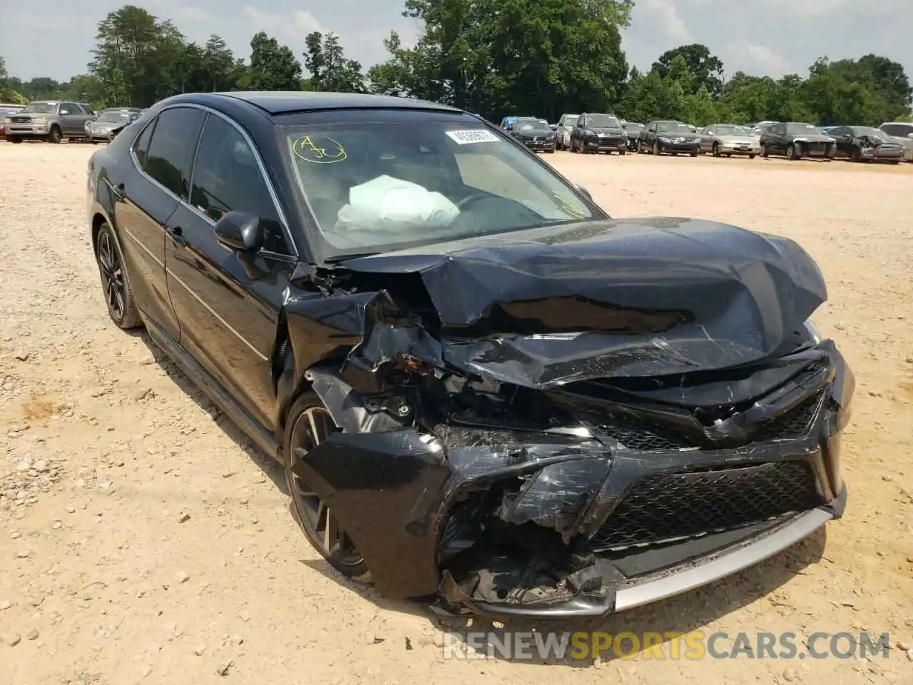 1 Photograph of a damaged car 4T1B61HK8KU780615 TOYOTA CAMRY 2019