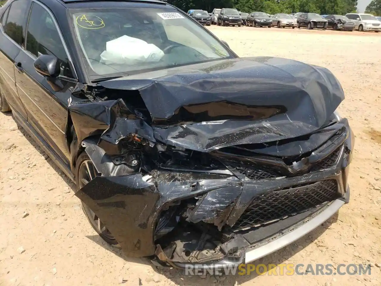 9 Photograph of a damaged car 4T1B61HK8KU780615 TOYOTA CAMRY 2019