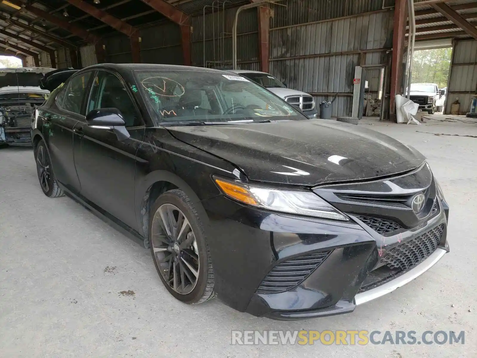 1 Photograph of a damaged car 4T1B61HK8KU785006 TOYOTA CAMRY 2019