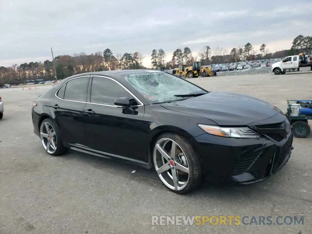 4 Photograph of a damaged car 4T1B61HK8KU806744 TOYOTA CAMRY 2019