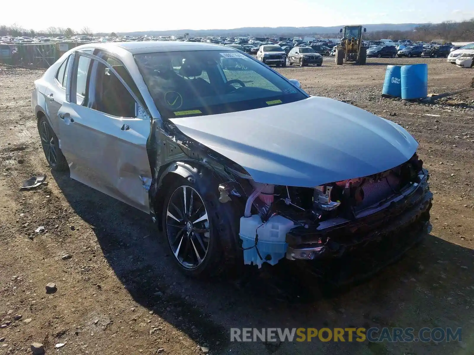 1 Photograph of a damaged car 4T1B61HK8KU831756 TOYOTA CAMRY 2019