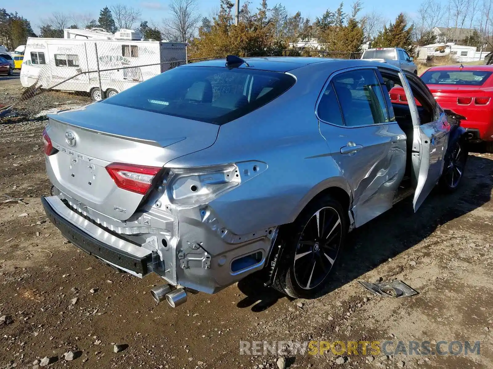 4 Photograph of a damaged car 4T1B61HK8KU831756 TOYOTA CAMRY 2019