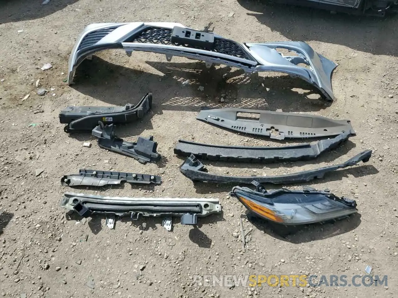 12 Photograph of a damaged car 4T1B61HK8KU834639 TOYOTA CAMRY 2019
