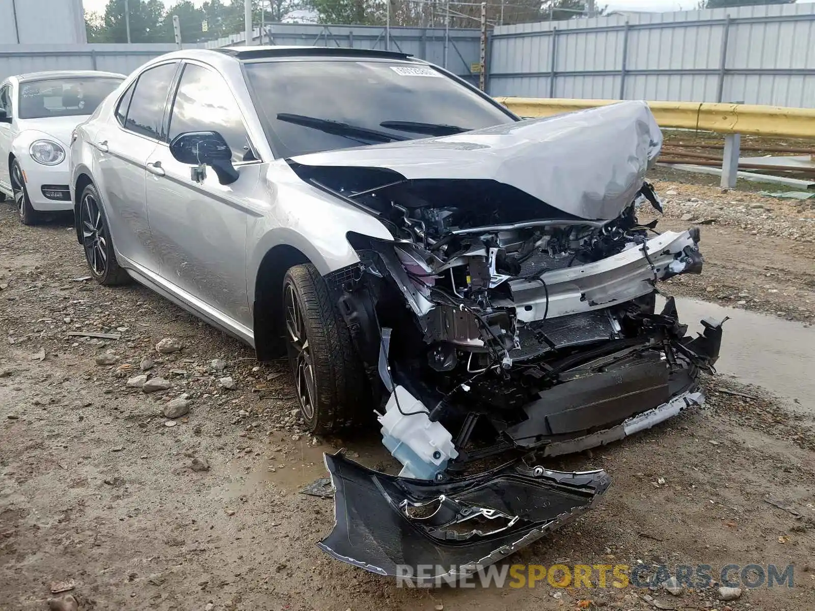 1 Photograph of a damaged car 4T1B61HK8KU839839 TOYOTA CAMRY 2019