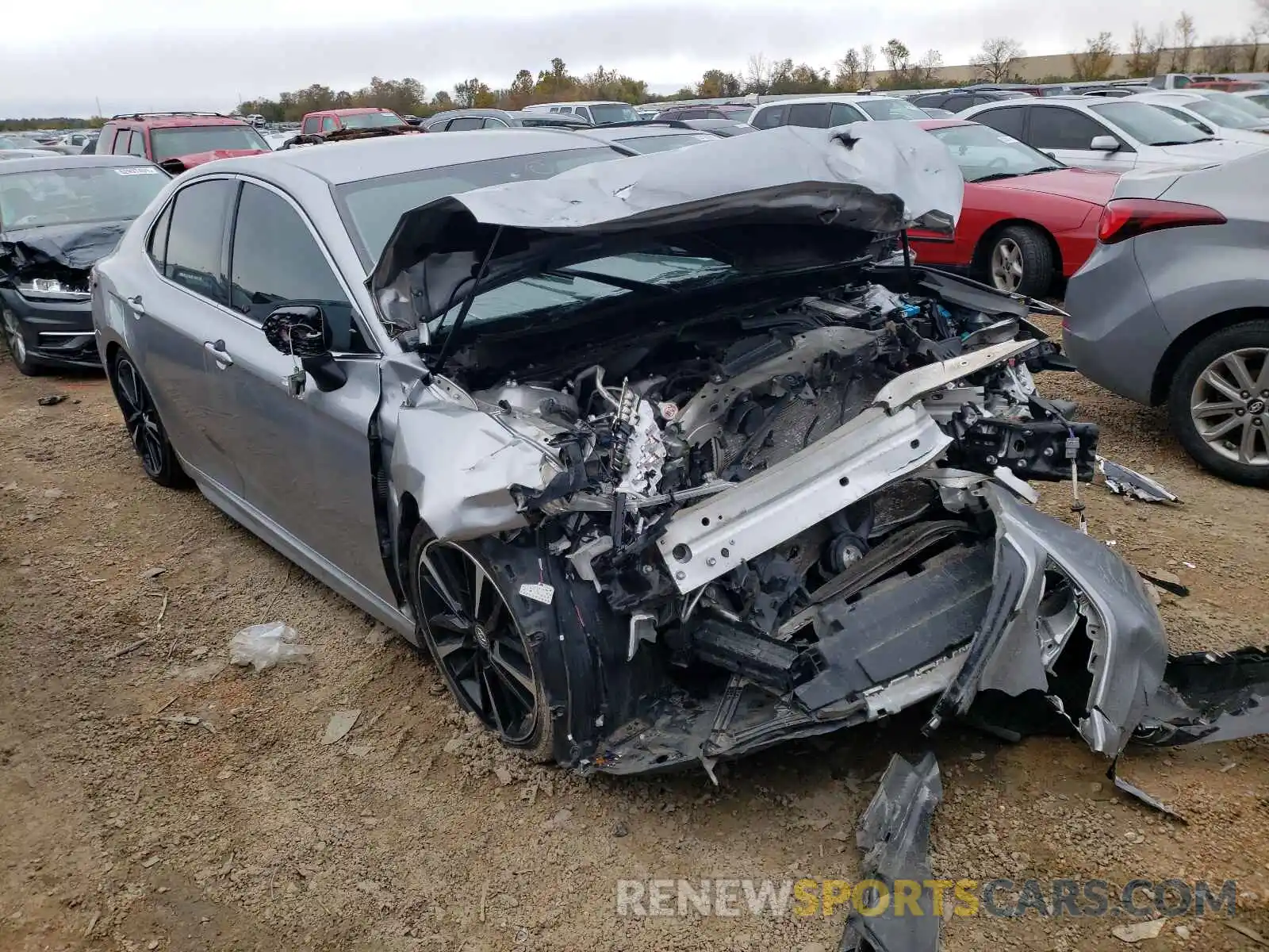 1 Photograph of a damaged car 4T1B61HK9KU167113 TOYOTA CAMRY 2019