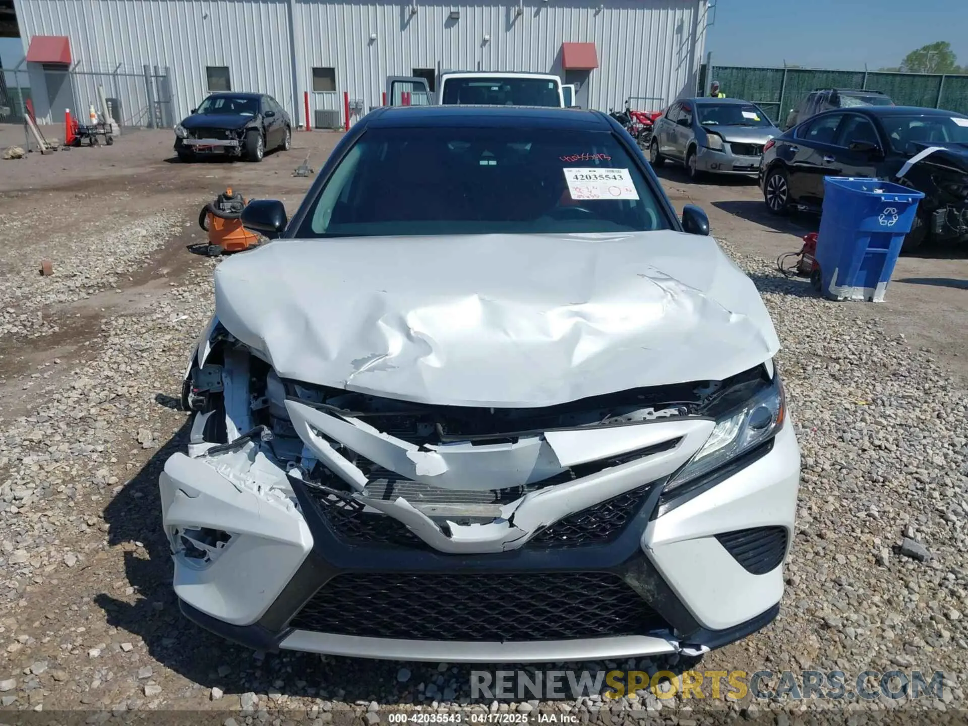 12 Photograph of a damaged car 4T1B61HK9KU181206 TOYOTA CAMRY 2019