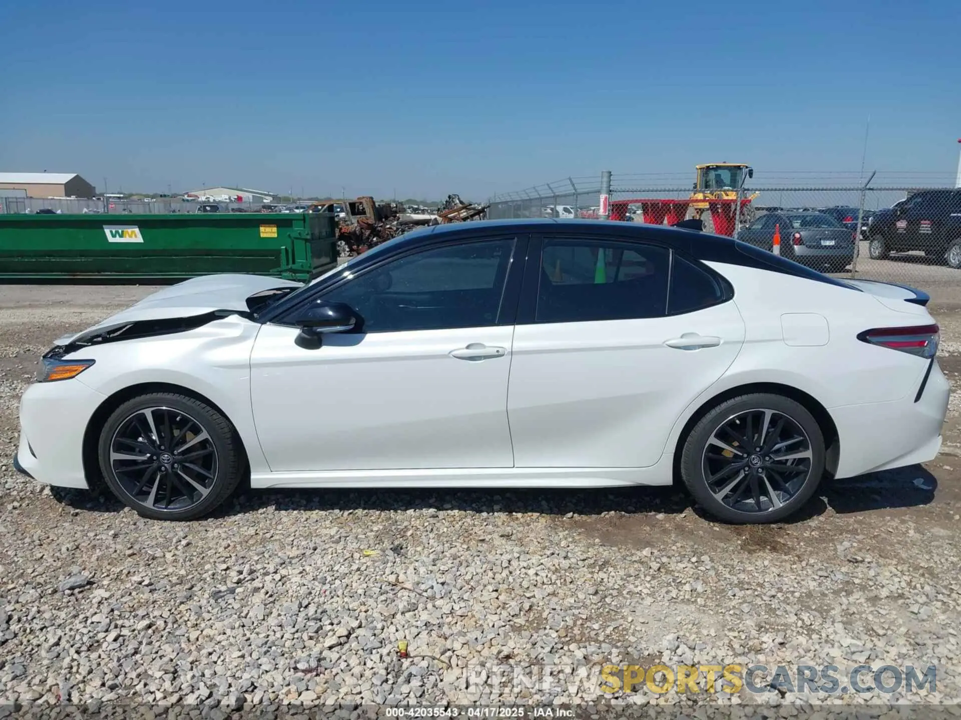 14 Photograph of a damaged car 4T1B61HK9KU181206 TOYOTA CAMRY 2019