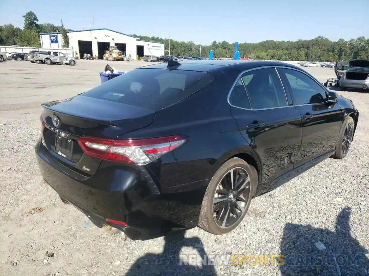 4 Photograph of a damaged car 4T1B61HK9KU190195 TOYOTA CAMRY 2019