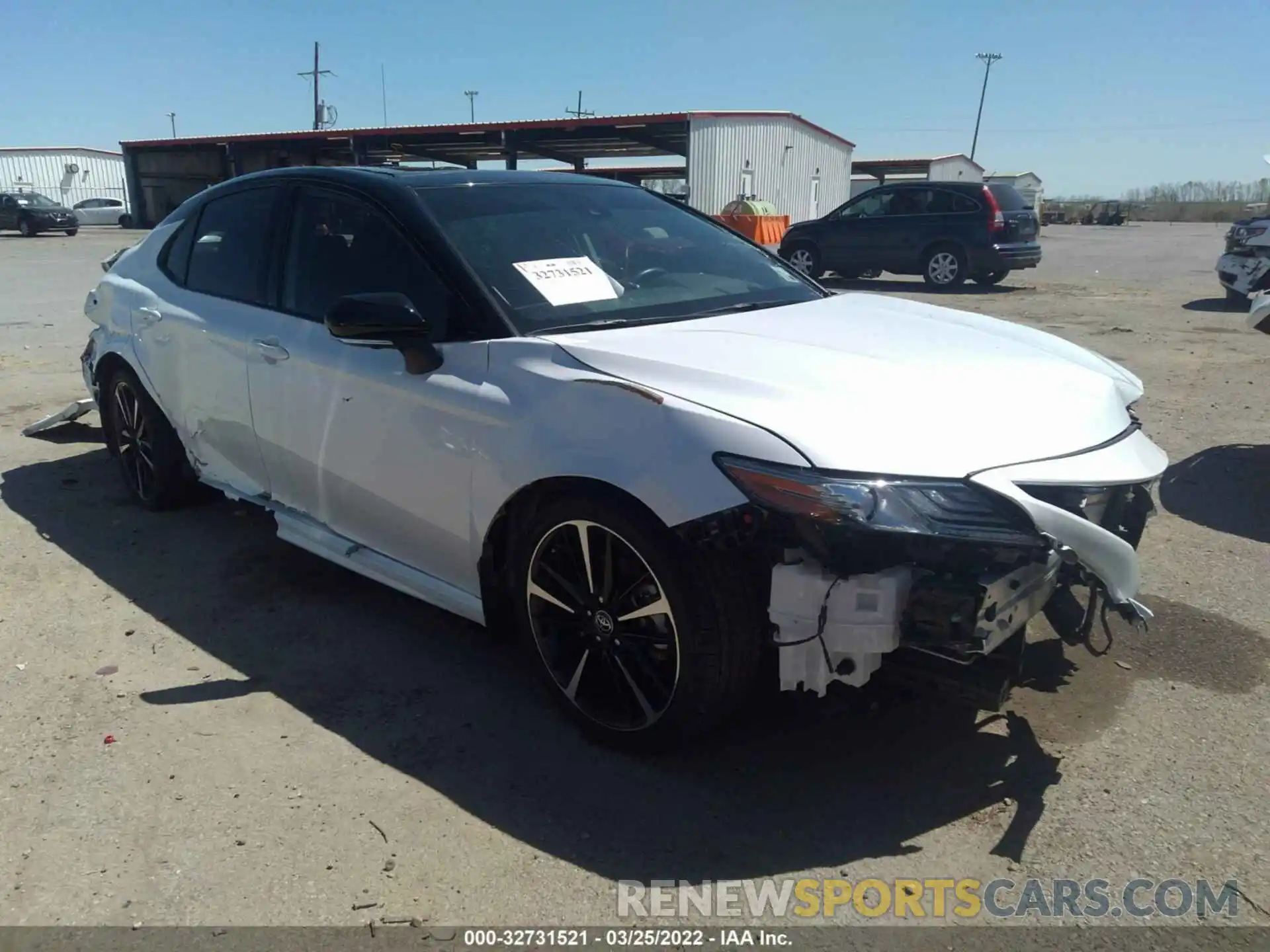 1 Photograph of a damaged car 4T1B61HK9KU194473 TOYOTA CAMRY 2019