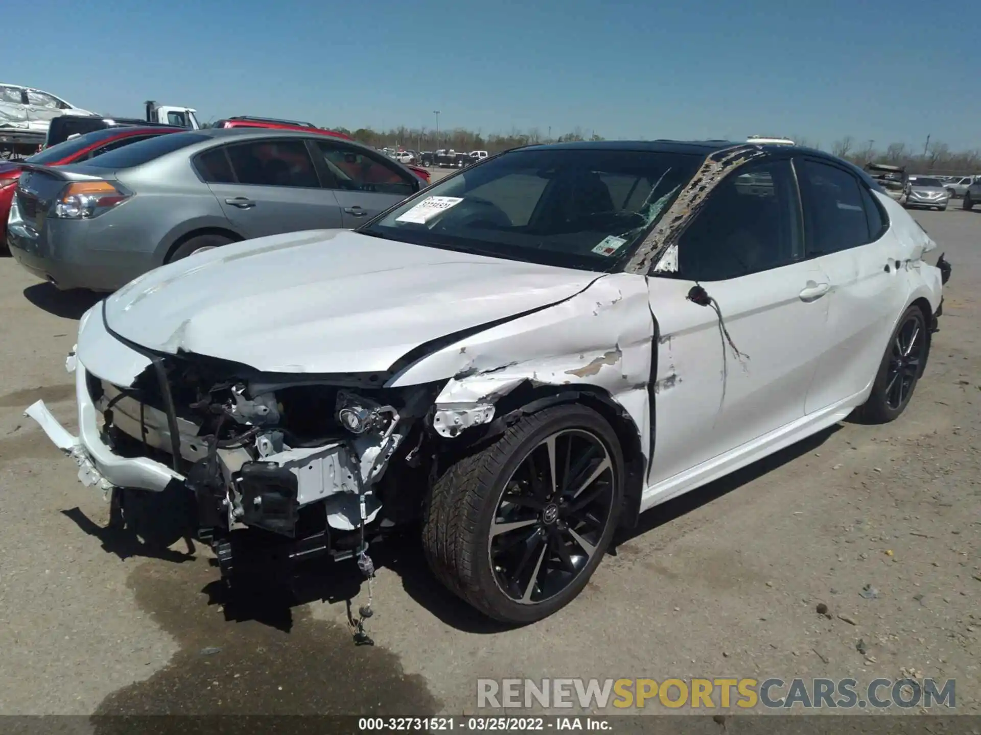 2 Photograph of a damaged car 4T1B61HK9KU194473 TOYOTA CAMRY 2019