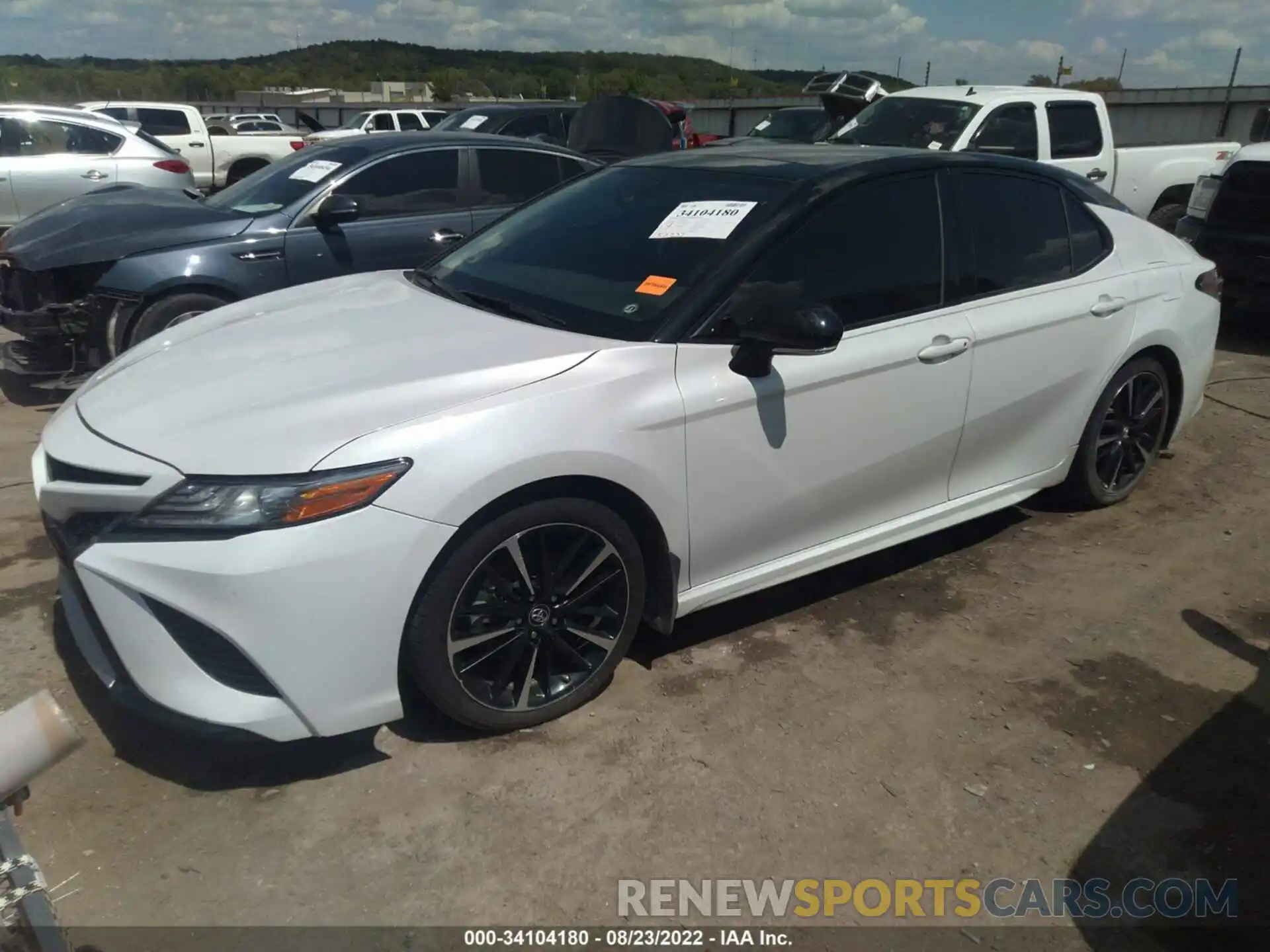 2 Photograph of a damaged car 4T1B61HK9KU203091 TOYOTA CAMRY 2019