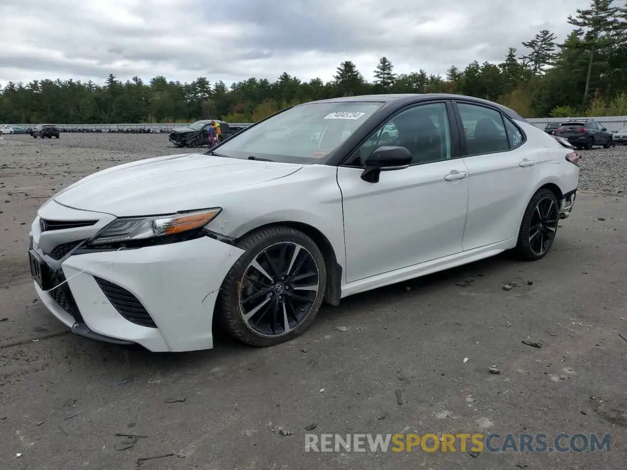 1 Photograph of a damaged car 4T1B61HK9KU207075 TOYOTA CAMRY 2019