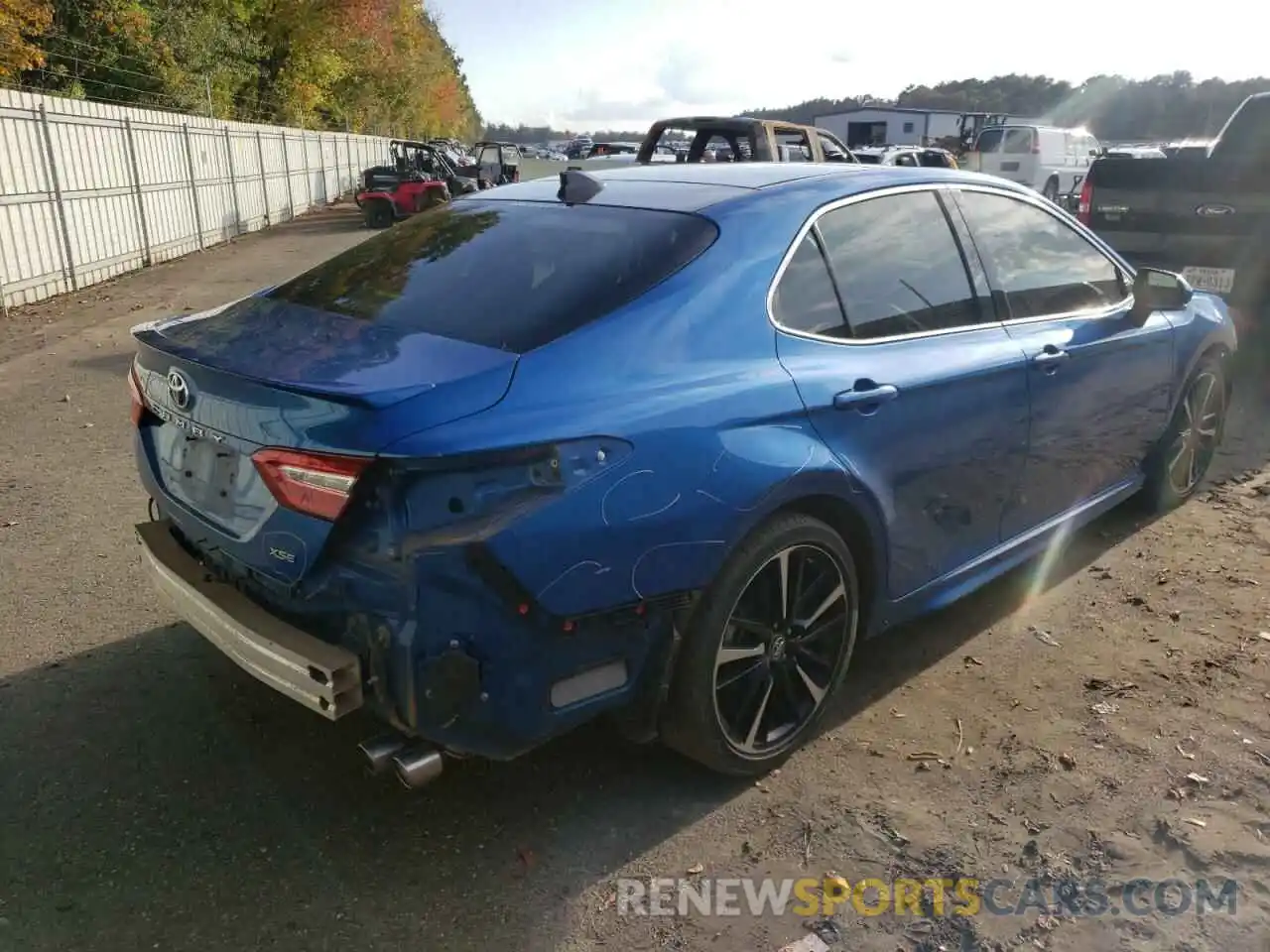 4 Photograph of a damaged car 4T1B61HK9KU248449 TOYOTA CAMRY 2019