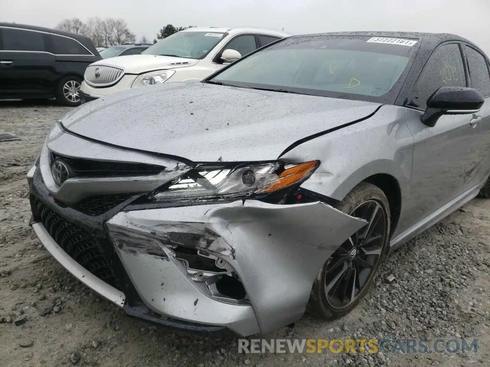 9 Photograph of a damaged car 4T1B61HK9KU254946 TOYOTA CAMRY 2019