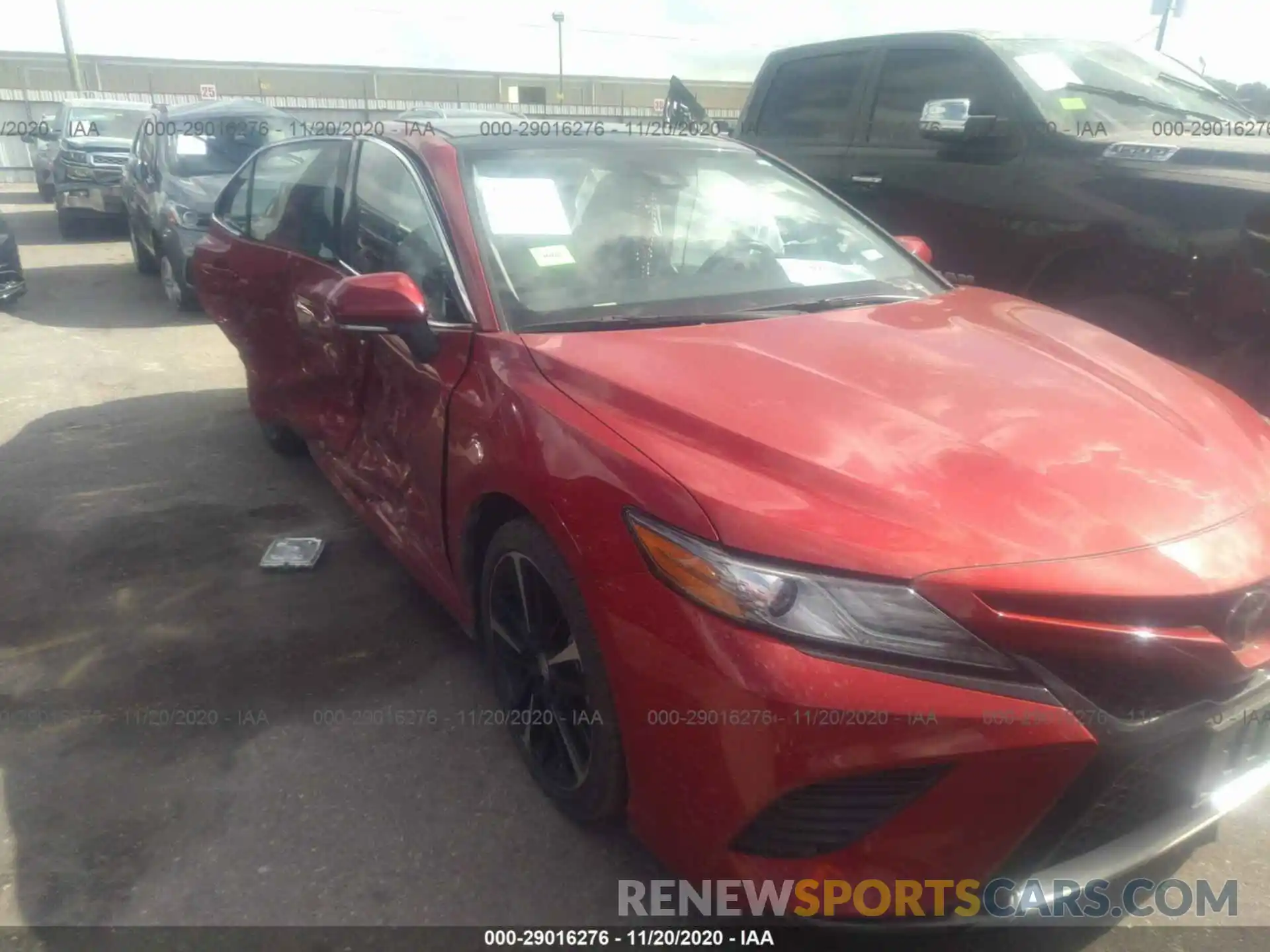 1 Photograph of a damaged car 4T1B61HK9KU259970 TOYOTA CAMRY 2019