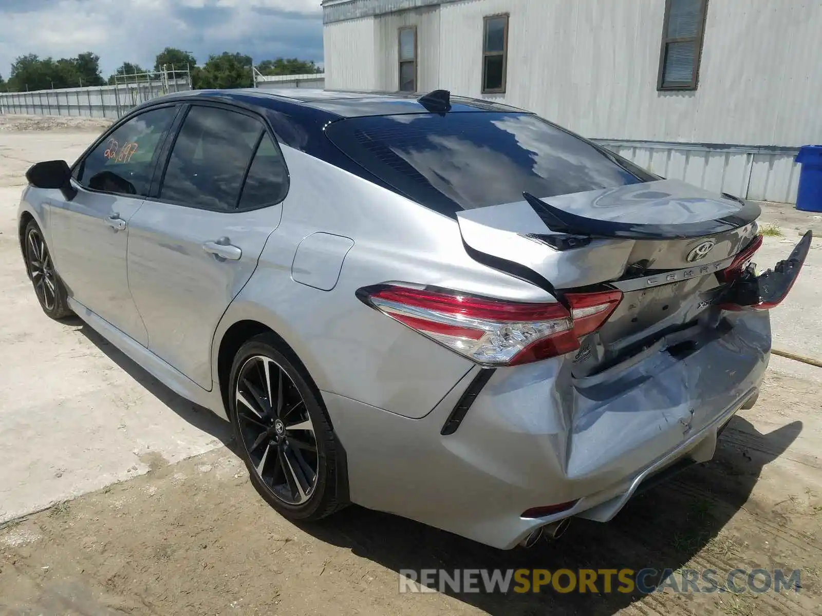 3 Photograph of a damaged car 4T1B61HK9KU273108 TOYOTA CAMRY 2019