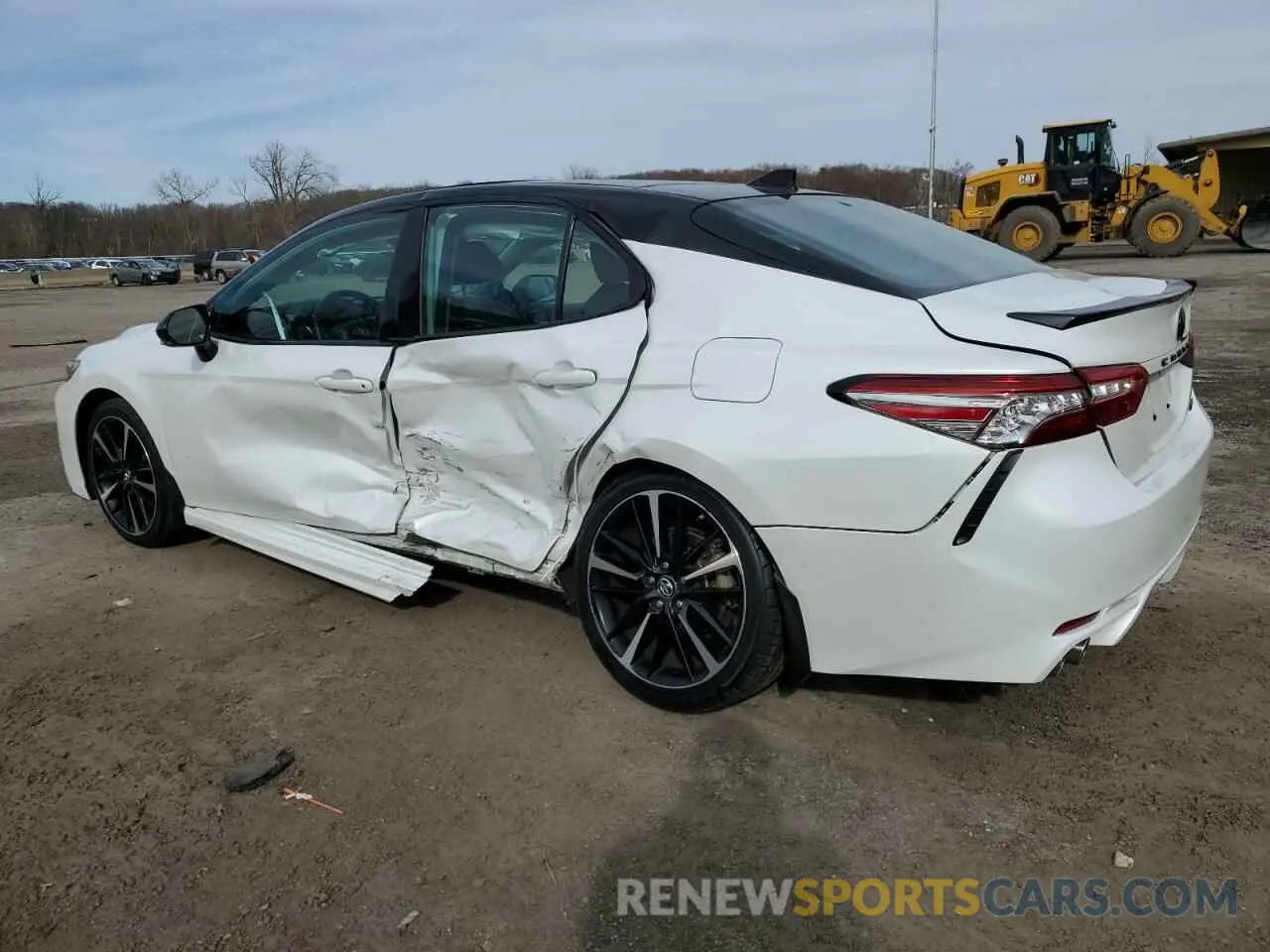 2 Photograph of a damaged car 4T1B61HK9KU286909 TOYOTA CAMRY 2019