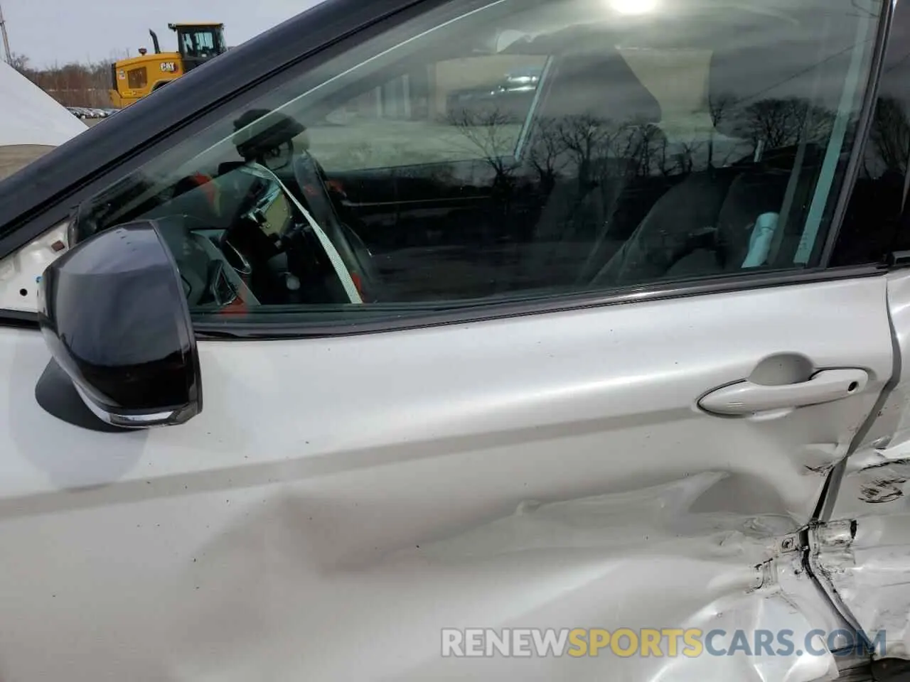 7 Photograph of a damaged car 4T1B61HK9KU286909 TOYOTA CAMRY 2019