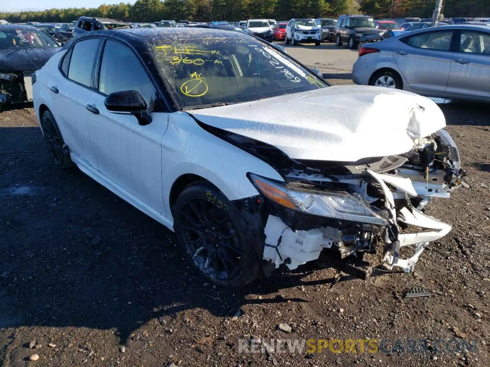 1 Photograph of a damaged car 4T1B61HK9KU287784 TOYOTA CAMRY 2019