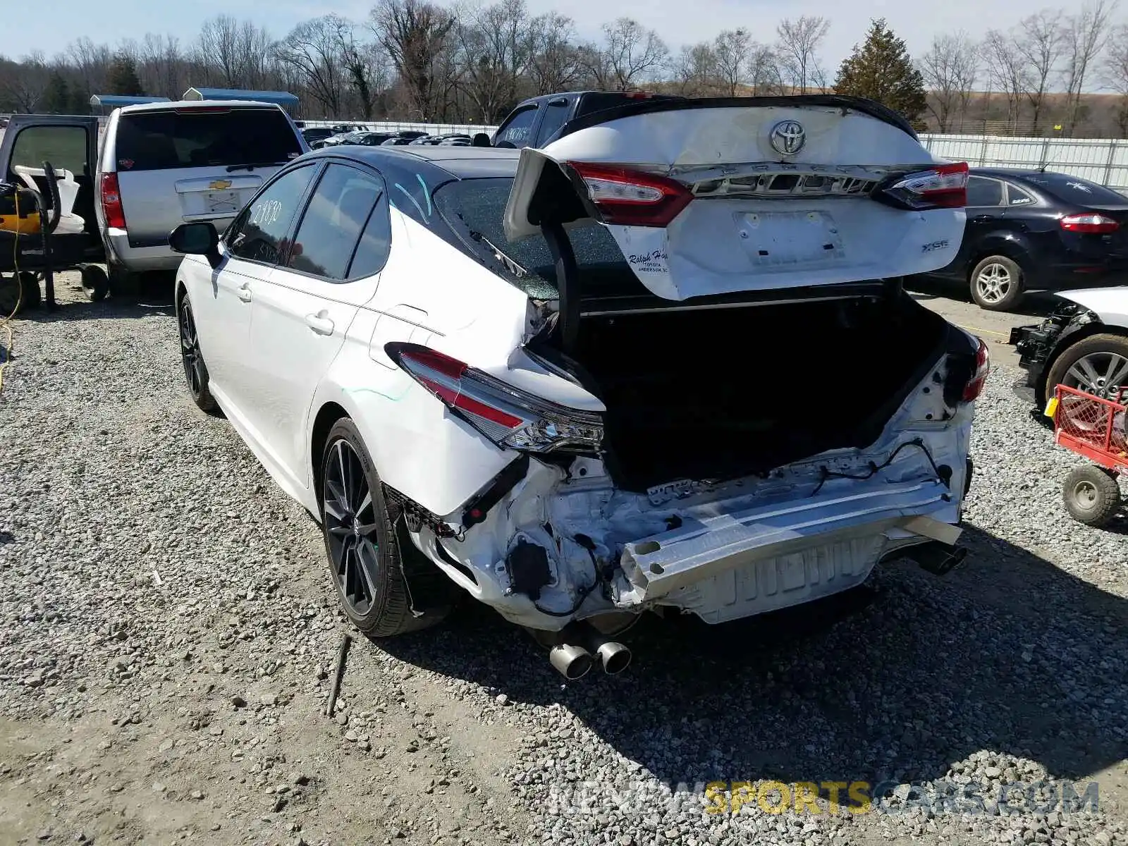 3 Photograph of a damaged car 4T1B61HK9KU299112 TOYOTA CAMRY 2019