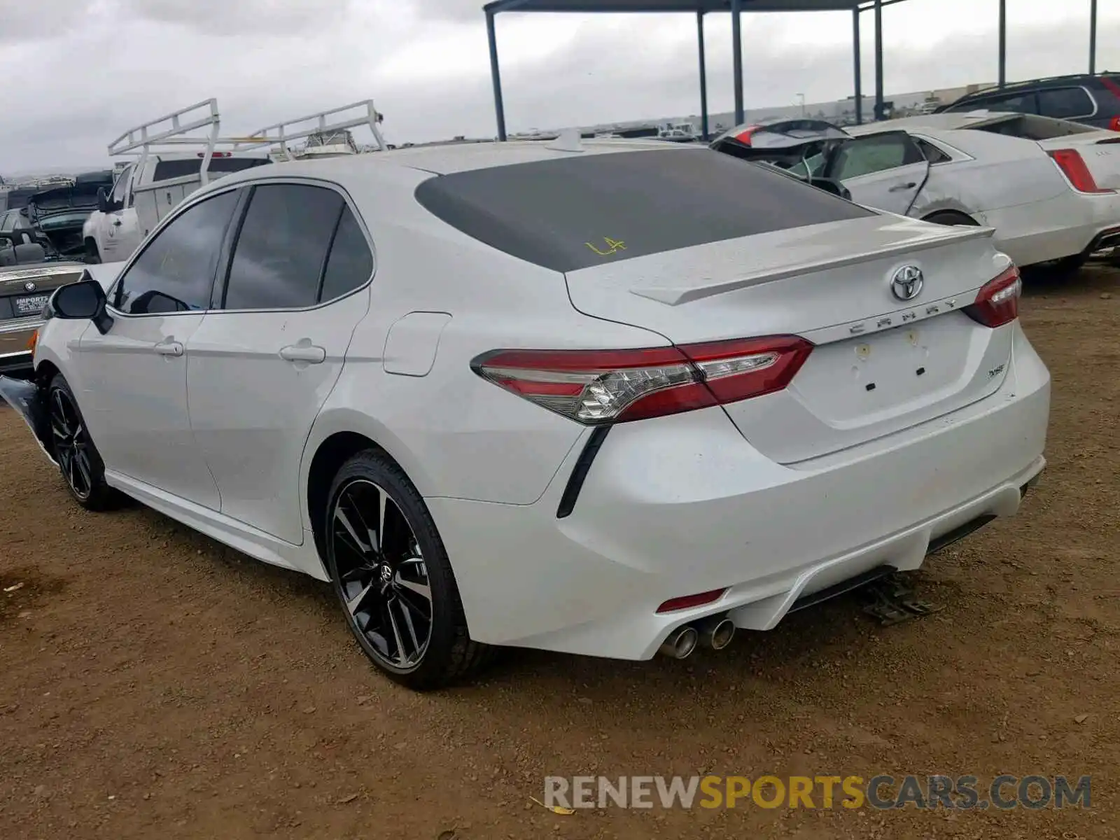 3 Photograph of a damaged car 4T1B61HK9KU730516 TOYOTA CAMRY 2019