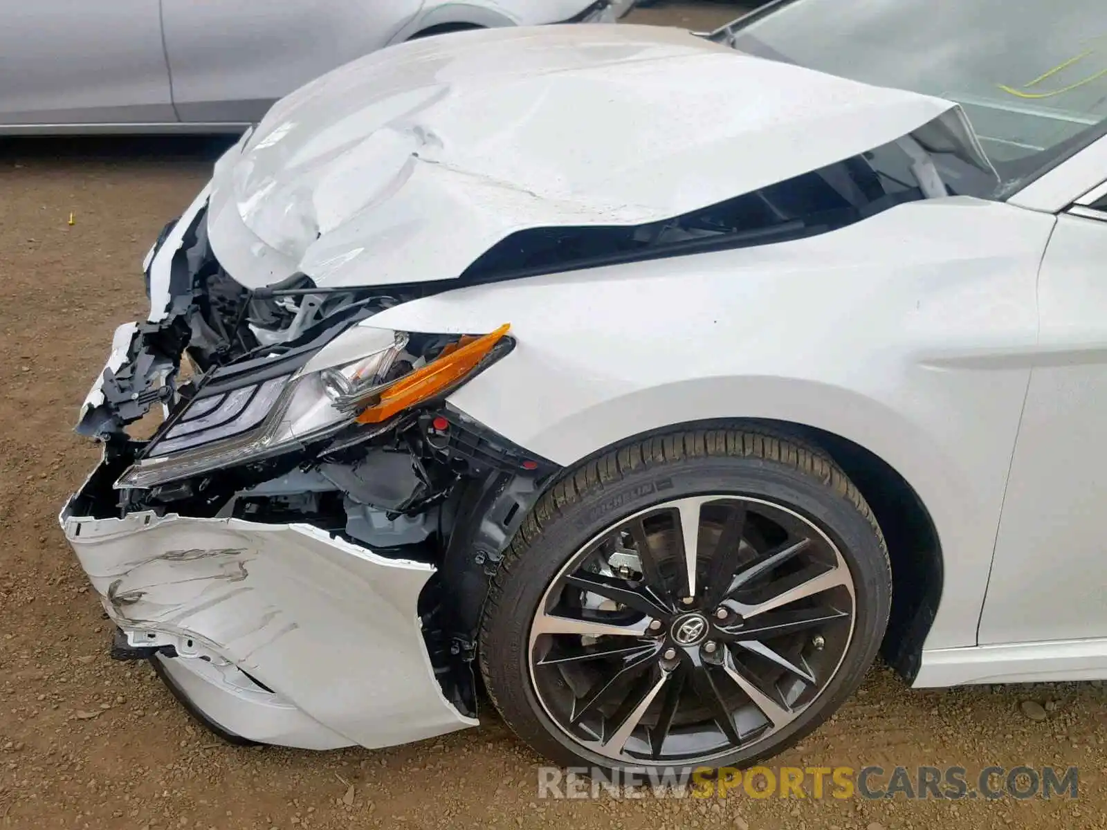 9 Photograph of a damaged car 4T1B61HK9KU730516 TOYOTA CAMRY 2019