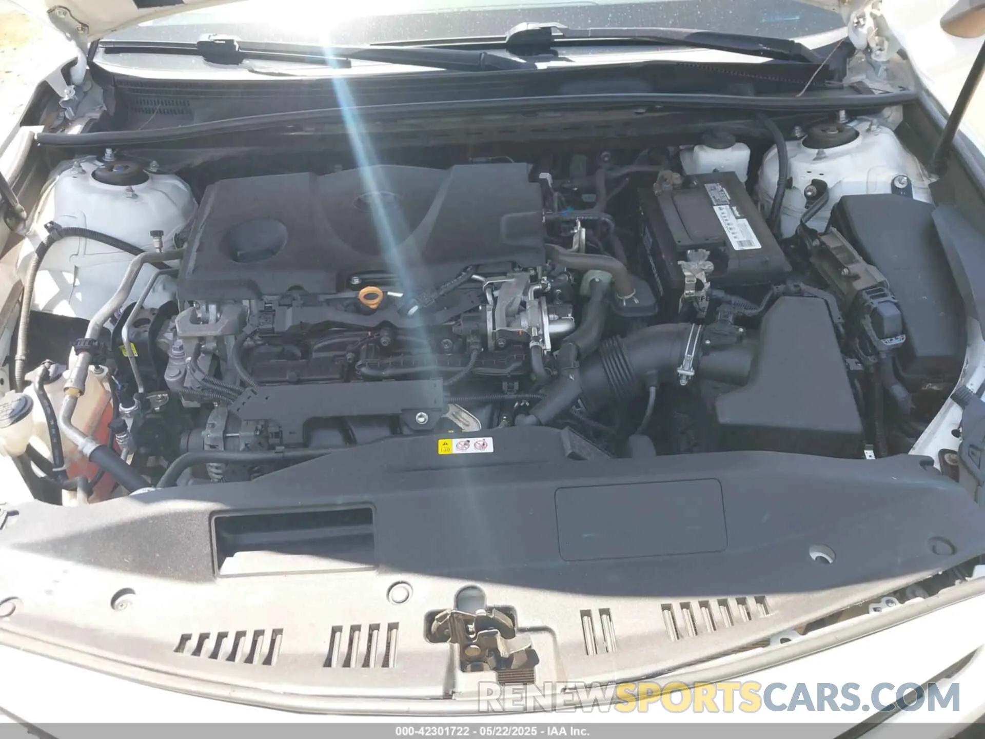 10 Photograph of a damaged car 4T1B61HK9KU730743 TOYOTA CAMRY 2019