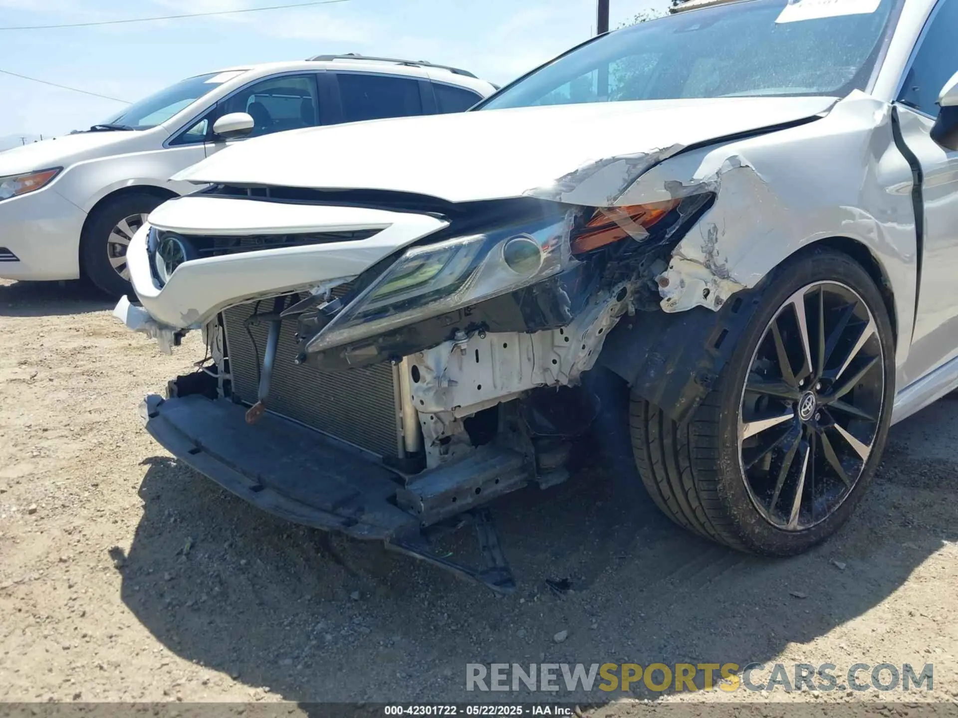 12 Photograph of a damaged car 4T1B61HK9KU730743 TOYOTA CAMRY 2019