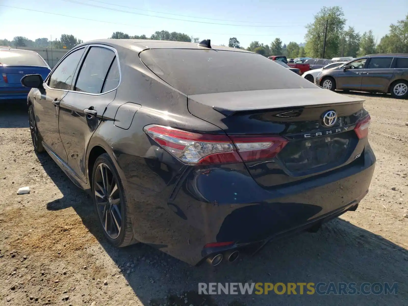 3 Photograph of a damaged car 4T1B61HK9KU735991 TOYOTA CAMRY 2019