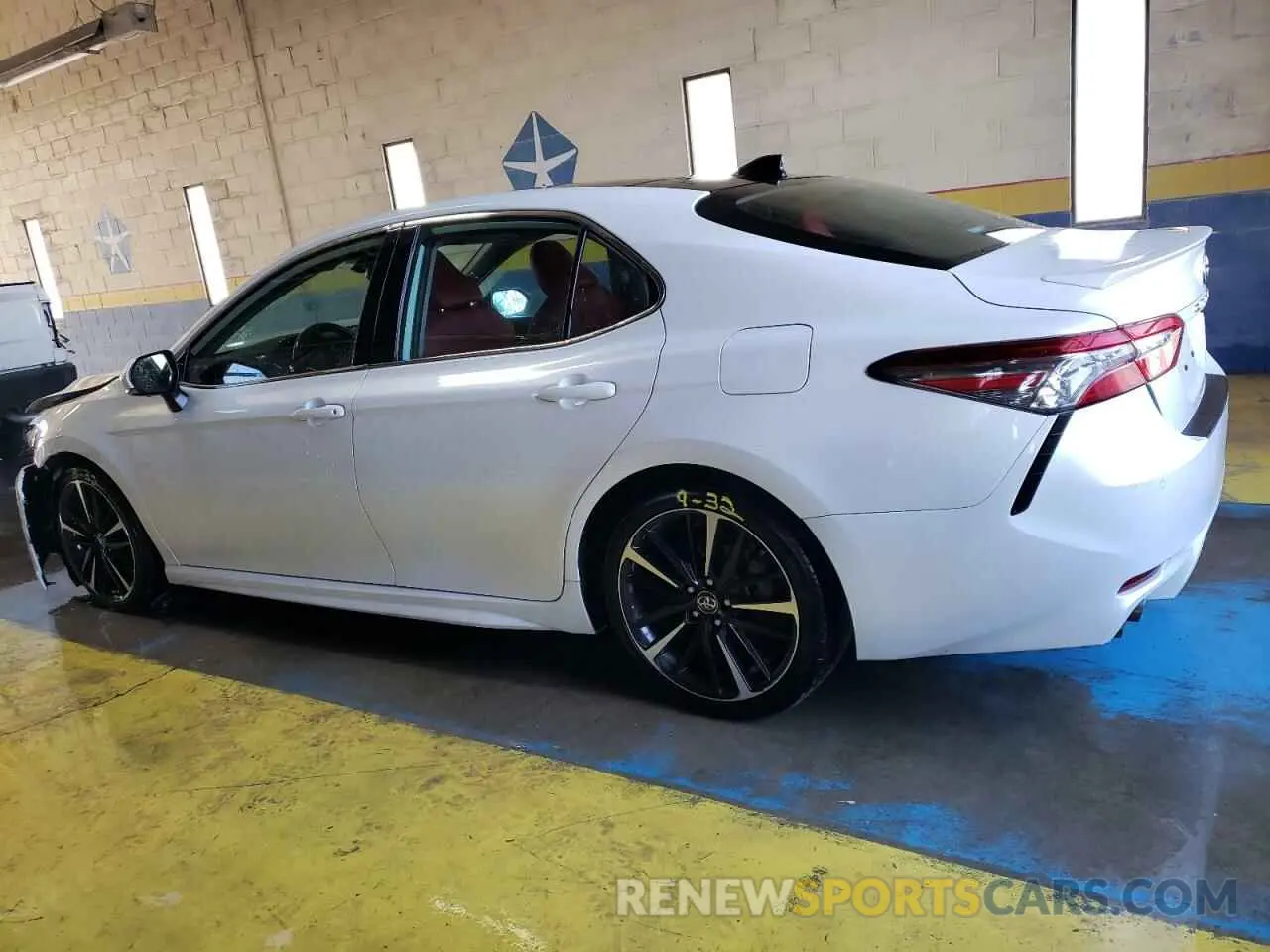 2 Photograph of a damaged car 4T1B61HK9KU738700 TOYOTA CAMRY 2019
