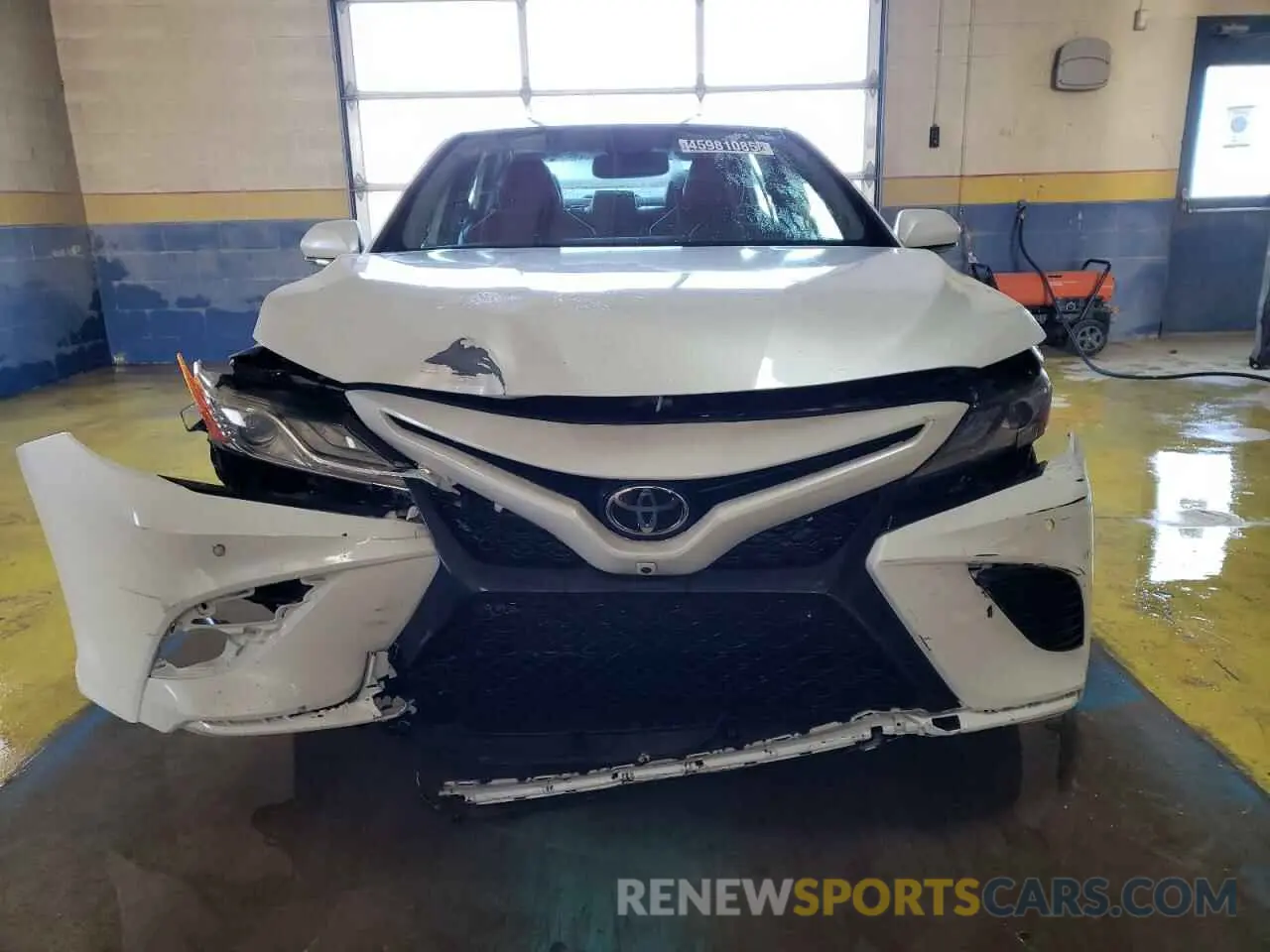 5 Photograph of a damaged car 4T1B61HK9KU738700 TOYOTA CAMRY 2019