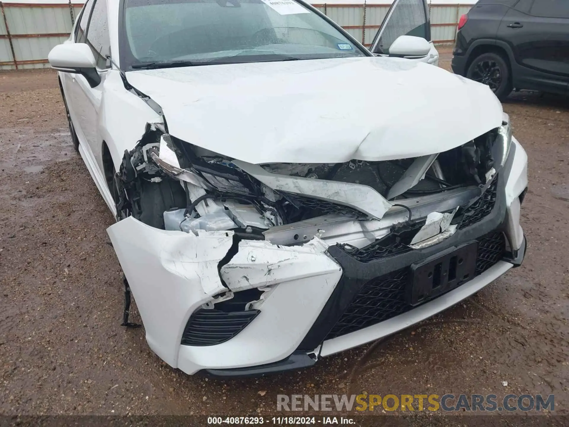 6 Photograph of a damaged car 4T1B61HK9KU764522 TOYOTA CAMRY 2019