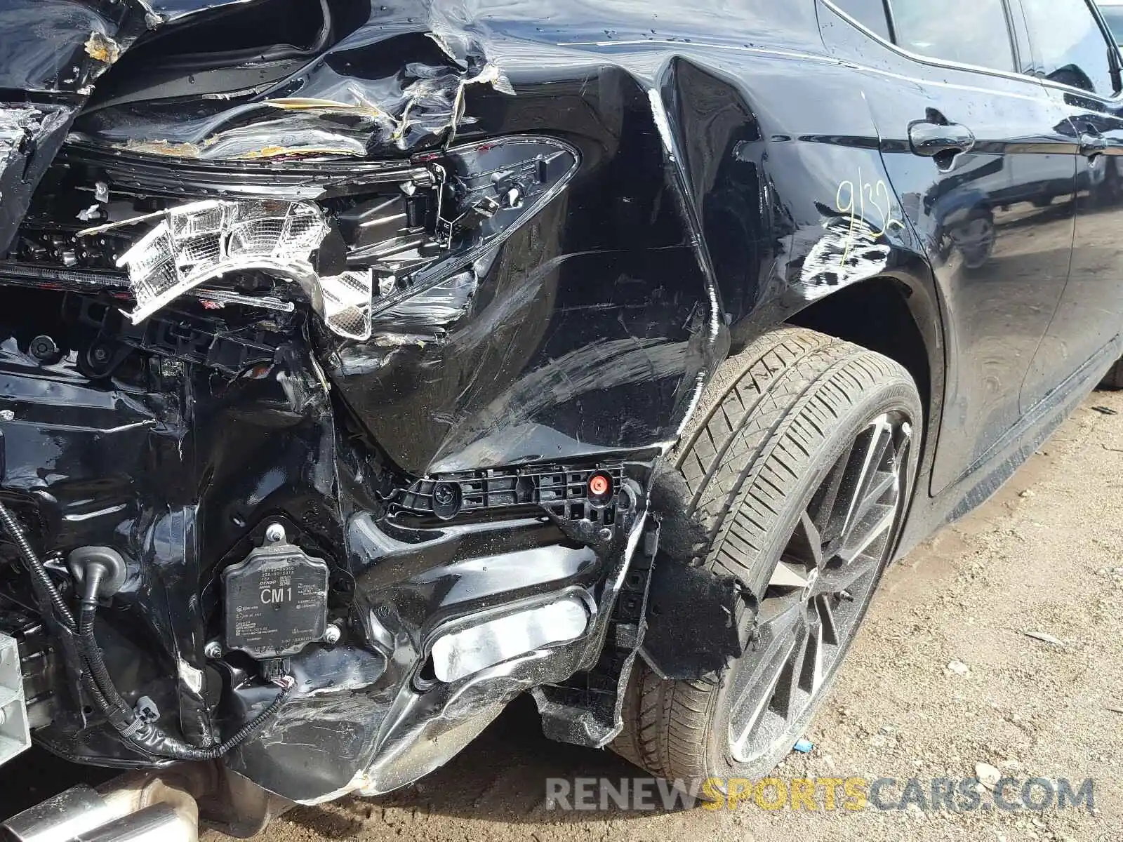 9 Photograph of a damaged car 4T1B61HK9KU766206 TOYOTA CAMRY 2019